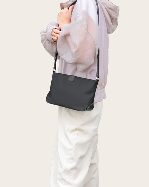 【 新作ナイロンモデル 】 GONDOLA ショルダーバッグ 【n0012】